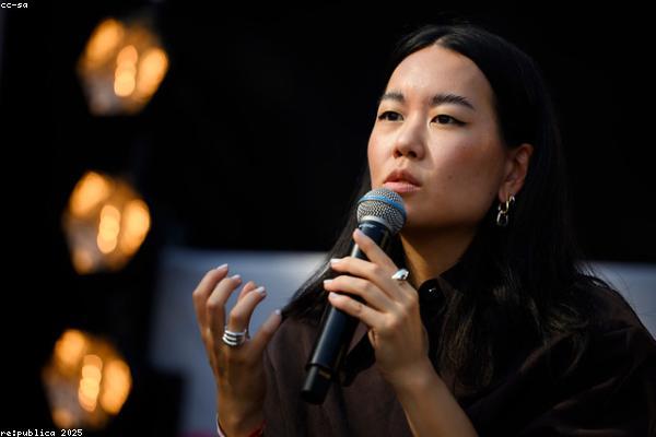 Односхилі теплиці